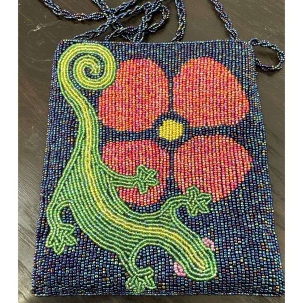 Iguana Beaded‎ Bag 5.75"x6.5" Blue, Multicolors.